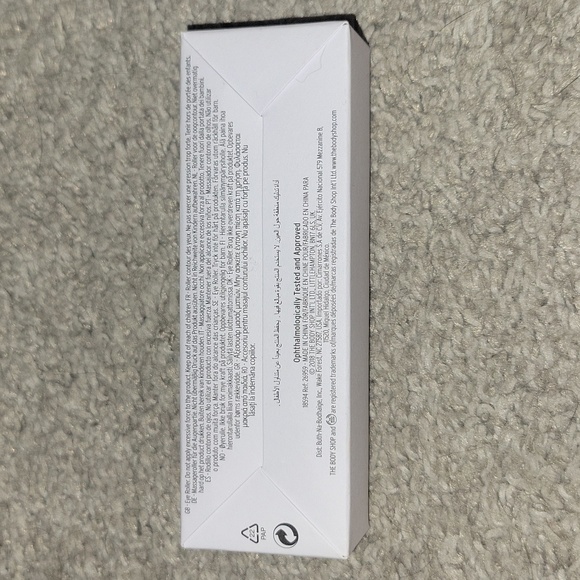 Revitalizing Precision Eye Roller - Picture 2 of 3